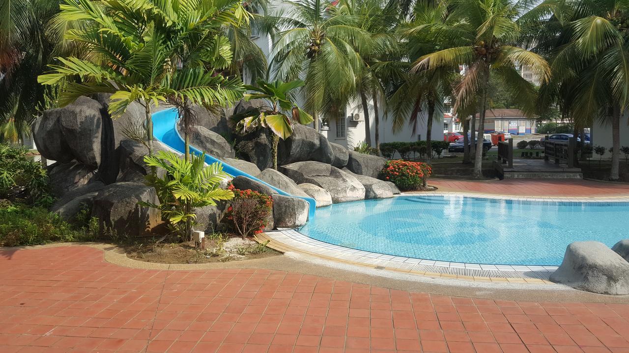 Pd Perdana Condo Resort Port Dickson Eksteriør billede